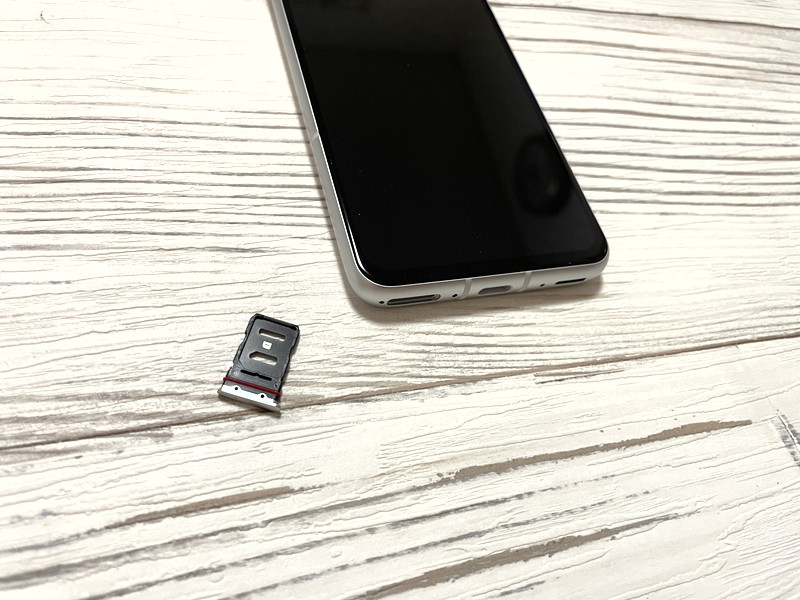 レビュー｜Zenfone 8 を購入 受け取りから開封までをご紹介！ - 格安SIMでiPhone生活